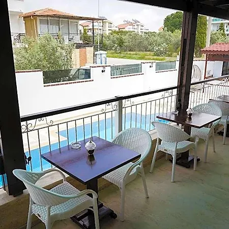 Hotel Hania Side